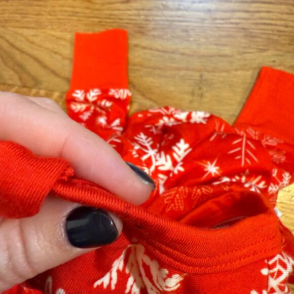 Posh Peanut Baby 3 6 months Red White Snowflake Holiday Christmas Bamboo Onesie - Picture 10 of 10